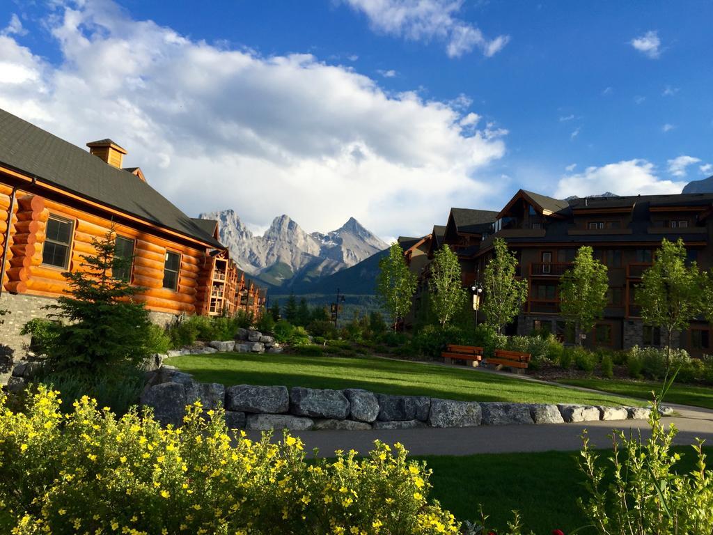 Beautiful Getaway In Canmore Hotel Exterior photo